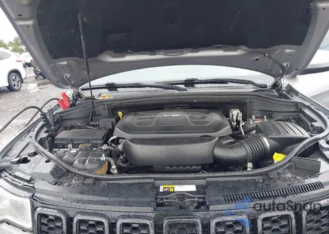 2018 Jeep Grand Cherokee Laredo E 4X4 from USA, damaged, VIN 1C4RJFAG5JC306016